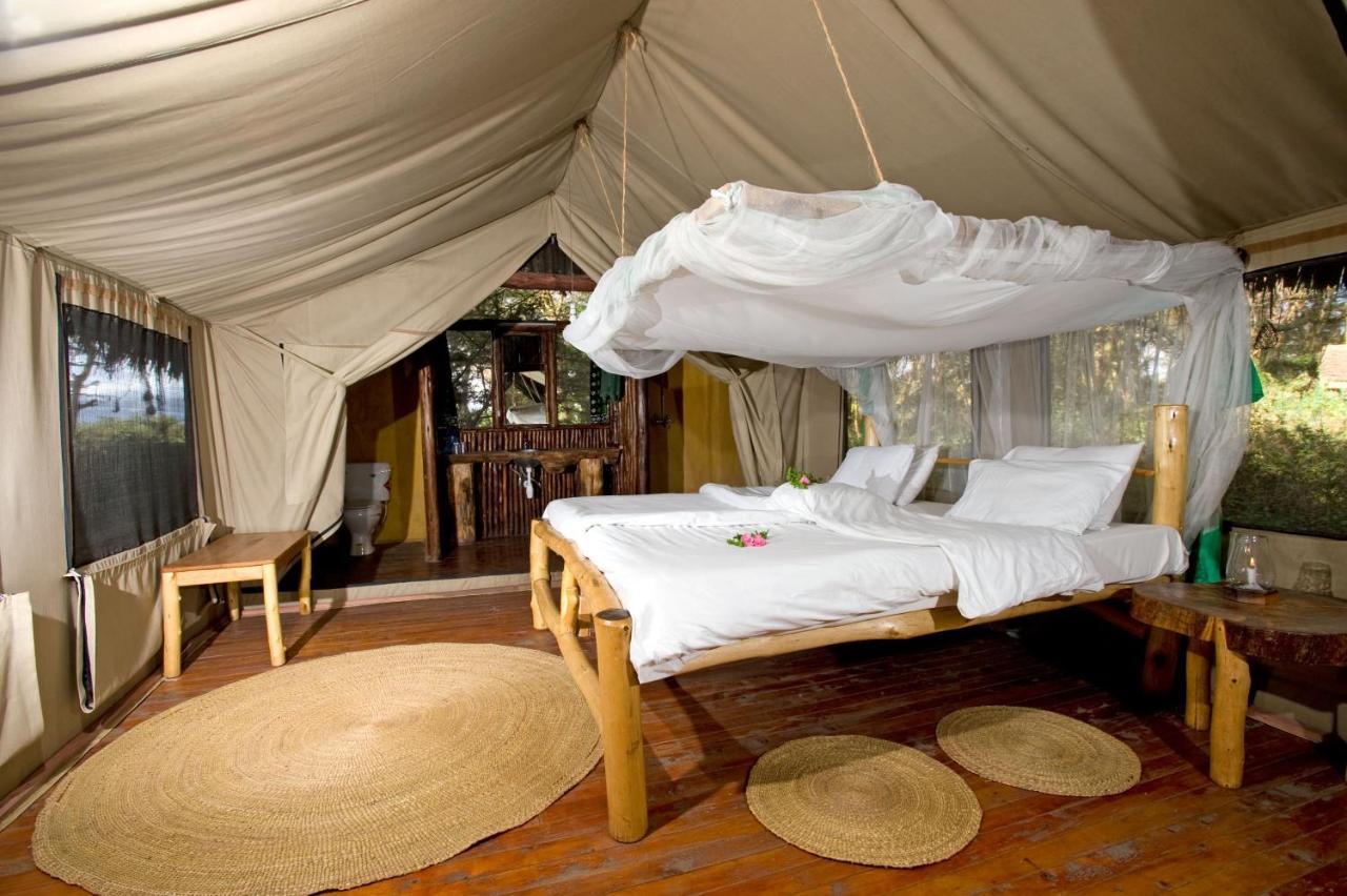 Migunga Tented Camp Мто-ва-Мбу Экстерьер фото